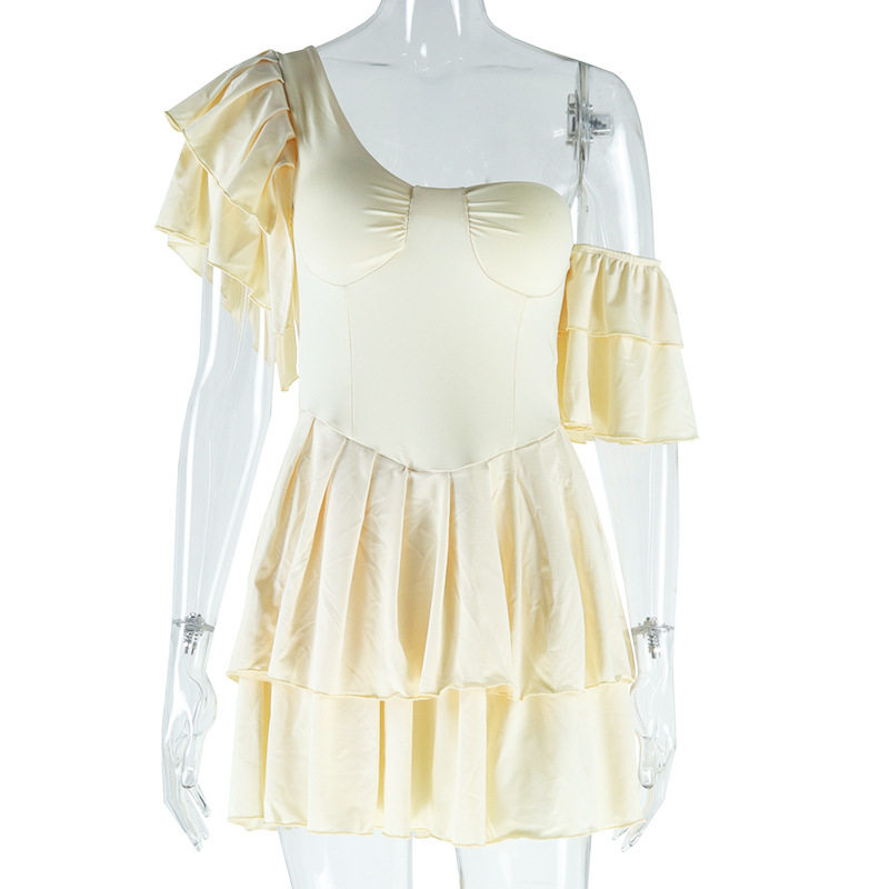 European Style Asymmetrical Ruffled Neck Short Sleeve Dress Solid Color Pleated Design Cake Hem Winter Fashion