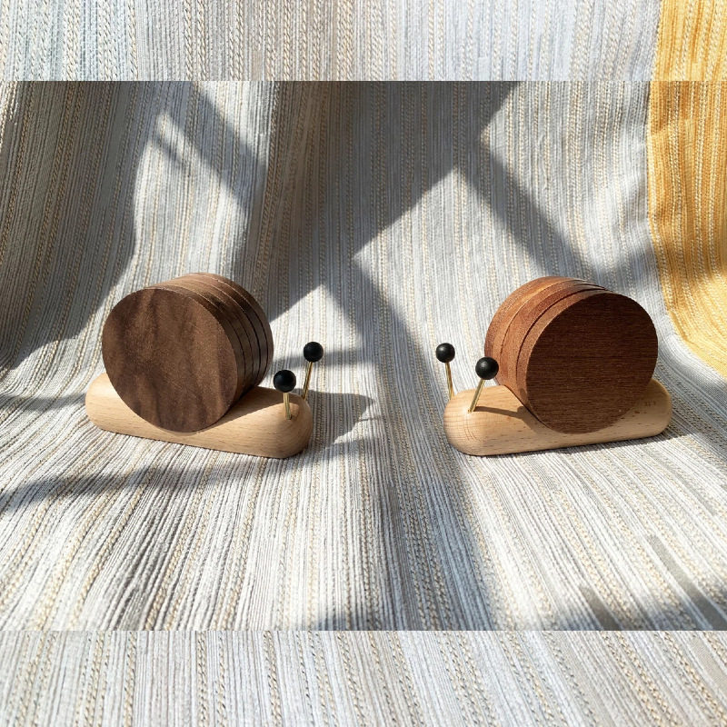 Creative Snail Coaster Insulation Pad, Solid Wood Pot Holder Coaster, Super Cute Desktop Decoration Ornaments, Heart-Warming Gifts
