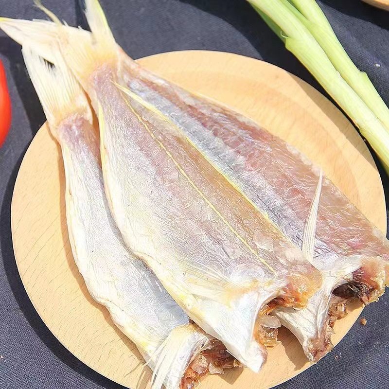 Newly Sun-Dried North Sea Salted Mackerel, Headless Red Salmon, Red Three-Fish, Semi-Dried Salted Fish, Seafood Dry Goods Wholesale