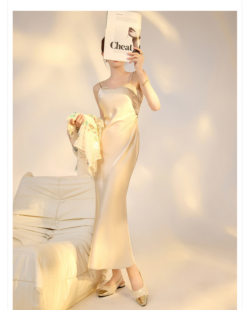 Đầm dây dài nữ cổ chữ V dáng chữ A cạp cao phong cách quý phái — Bột hoa đào (Giao hàng trong 7 ngày), Bột Tao Yao (phát hành trong cùng ngày), Màu hoa mai sen (giao hàng trong 7 ngày), Màu hoa mai sen (phát hành cùng ngày)