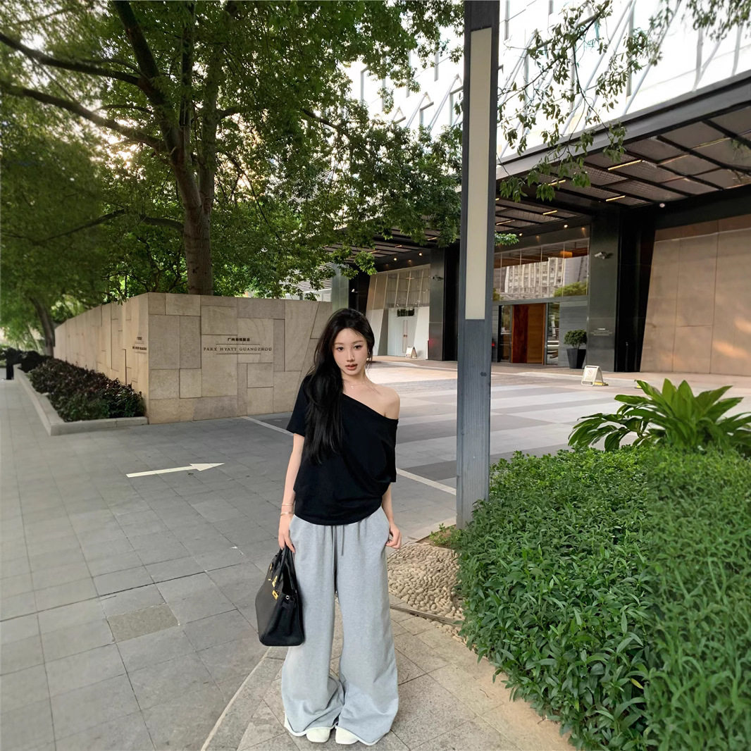 辣妹斜肩短袖宽松T恤女2025夏季新款休闲不规则纯色百搭学生上衣