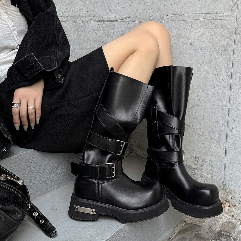 Boot nữ cổ cao da bò khóa thắt lưng đế dày — Màu đen