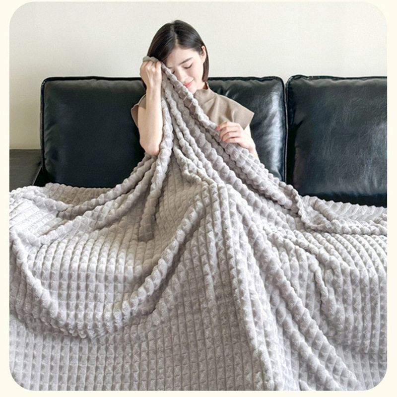 New Autumn and Winter Thickened Wide Striped Cut Flower Imitation Rabbit Plush Milk Velvet Flannel Blanket Lunch Break Blanket Source Wholesale