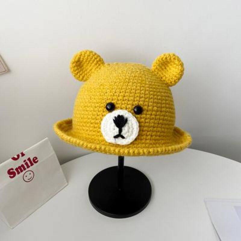 黄色の熊盆帽
