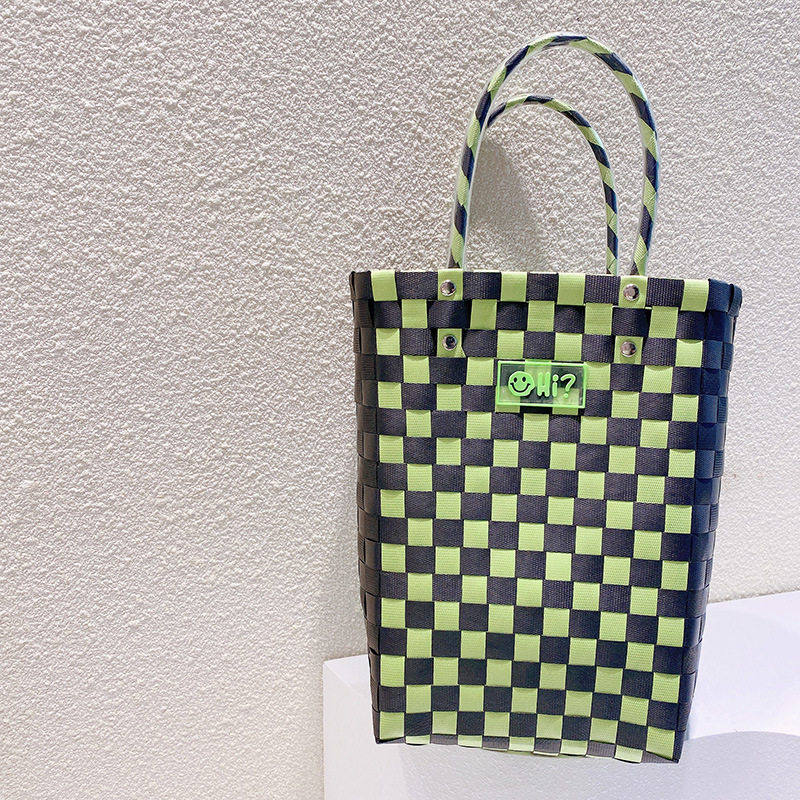 18.a 03大サイズの笑顔のアルファベットの緑と黒の色合わせの編み物バッグ