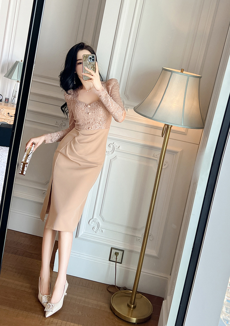 Váy liền nữ cổ vuông phối ren, thắt eo cao, dáng ôm vừa vặn, dài qua gối, phong cách thanh lịch — Màu Kaki
