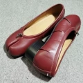 Red (with pleats 3.5)