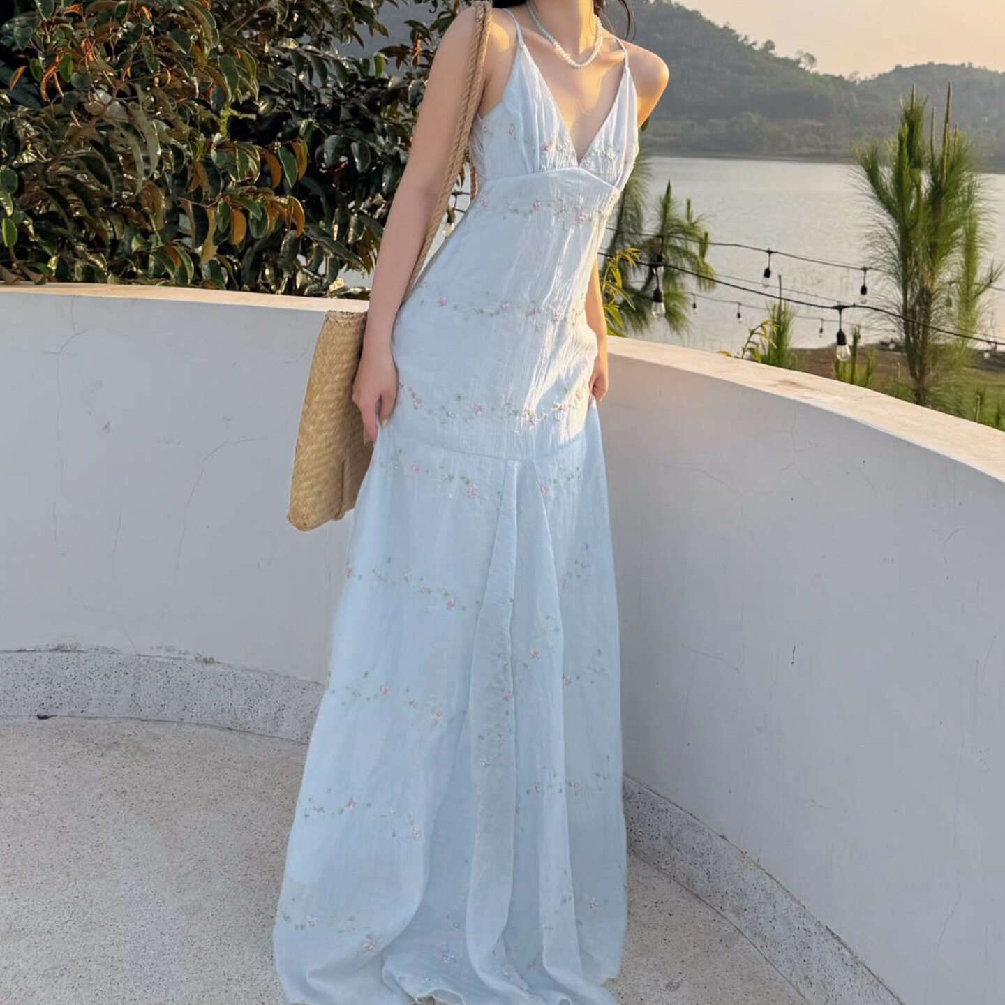 Elegant Floral Maxi Dress V Neck Sleeveless Summer Style Perfect for Vacation or Casual Outings Wholesale Available