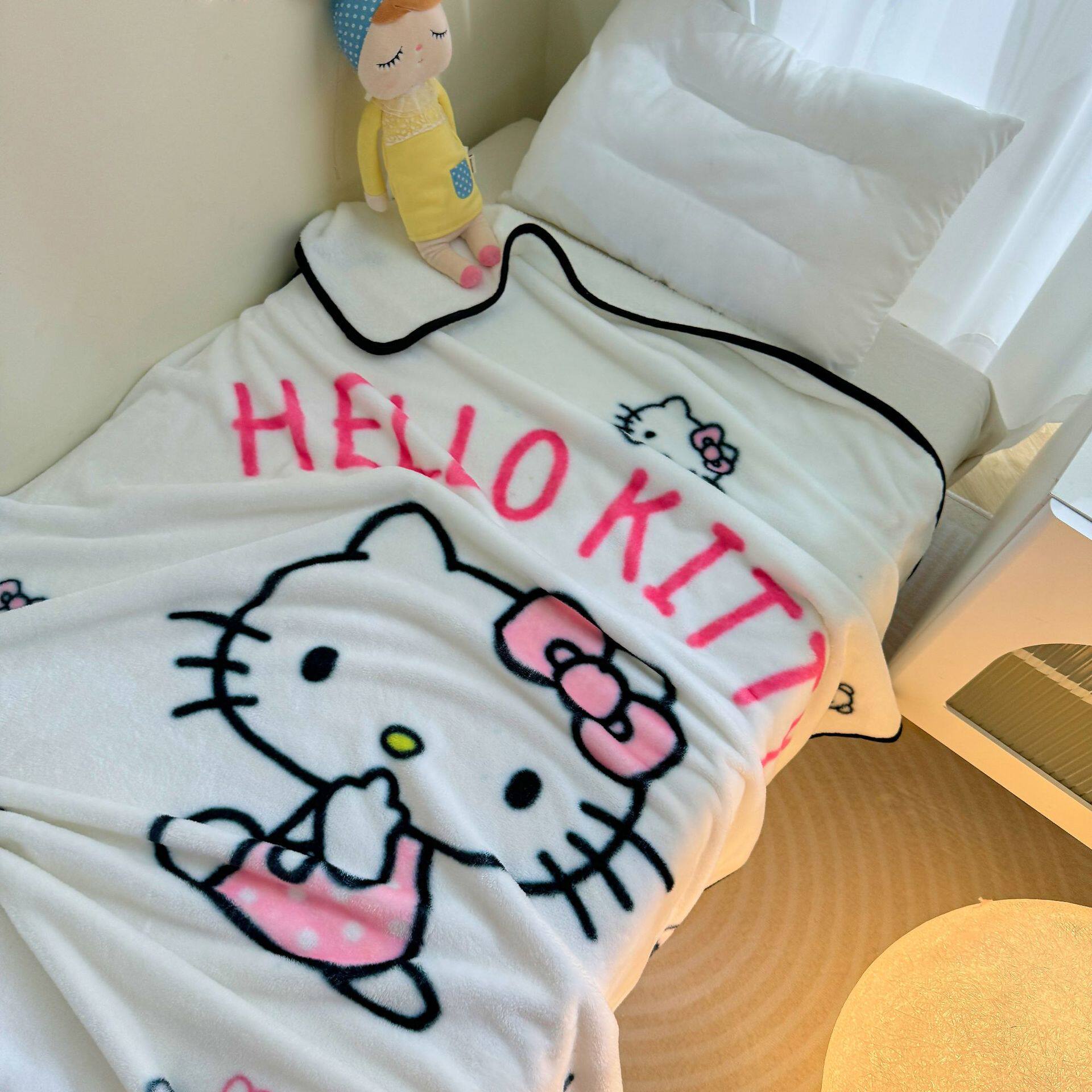 Sanrio Cartoon Blanket Milk Fleece Thickened Blanket Children's Cartoon Nap Blanket Students Nap Blanket Foreign Trade