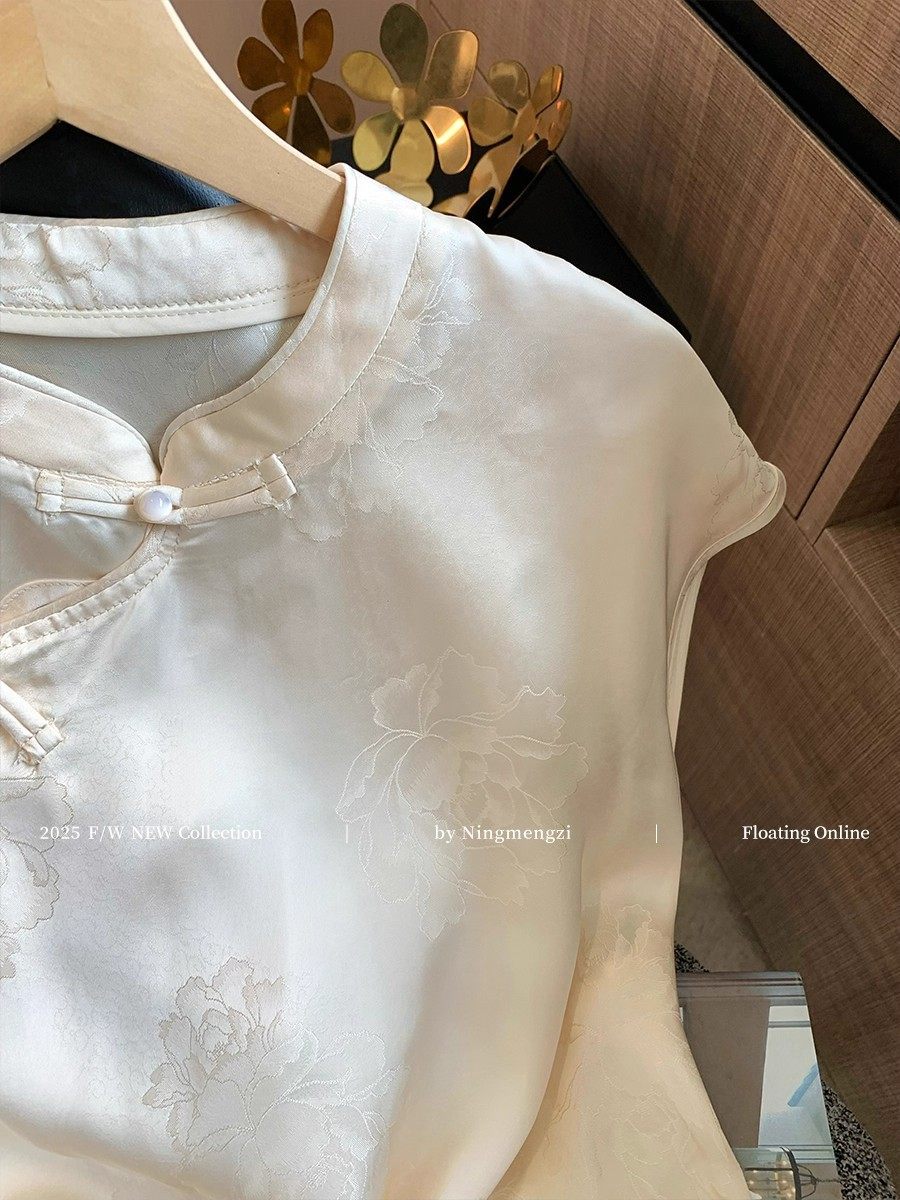 New Chinese Style Cut Out Embroider Oblique Placket Button Sleeveless Shirt for Women 2025 Summer New Cool Elegant Top