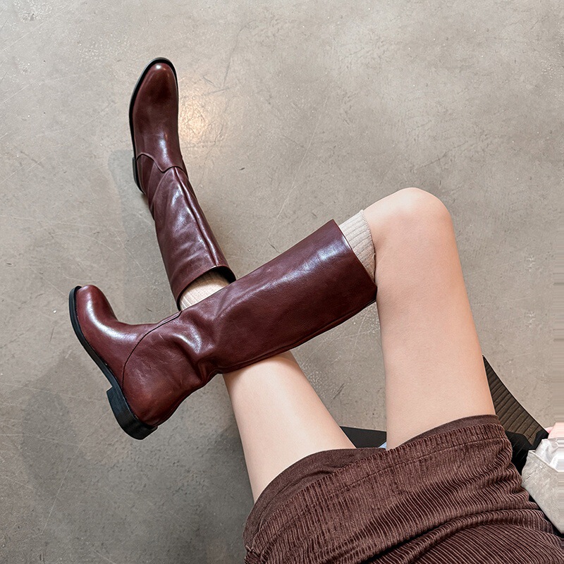 Boot nữ cổ cao da bò thật đế bằng dáng ôm chân — màu đen, màu nâu đỏ