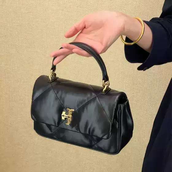 TB kira cloud handbag high-end feeling small fragrant style flip single shoulder portable messenger bag