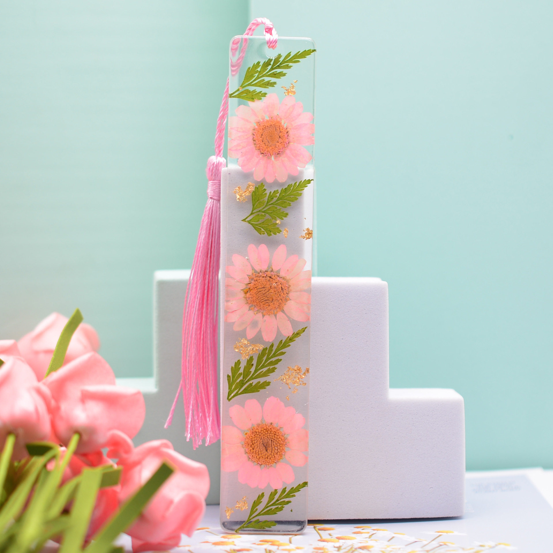 Creative New Small Daisy Dried Flower Glue Transparent Tassel Bookmark Natural Dried Flower DIY Bookmark Gift Gift