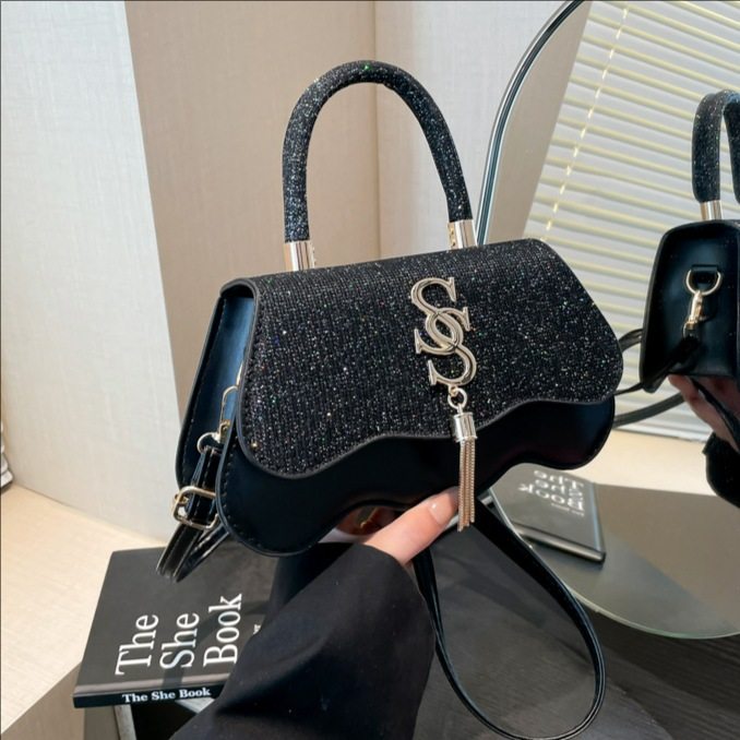 Cross-Border Simple and Stylish 2026 New Fashion Retro Underarm Small Square Bag Single Shoulder Crossbody Bag Solid Color Women's Bag