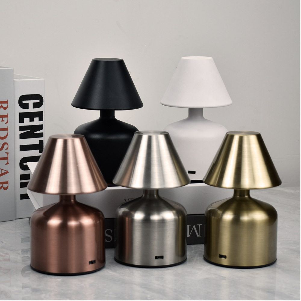 Cross-border LED charging table lamp atmosphere lamp stall bar clear bar stall desktop night light foreign trade decorative lamp