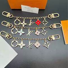 Fashionable Heart & Flower Keychain, Bag Charm, Valentine's & Mother's Day Gift, Chanel-Style & LV-Style Decor