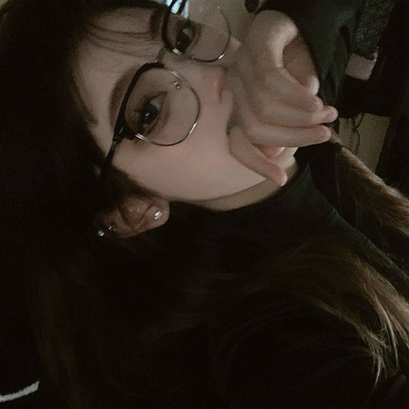 New Retro Eyebrow Frame Glasses for Men and Women, Fashionable Half-Frame Anti-Blue Light Non-Prescription Finished Glasses with a National Style