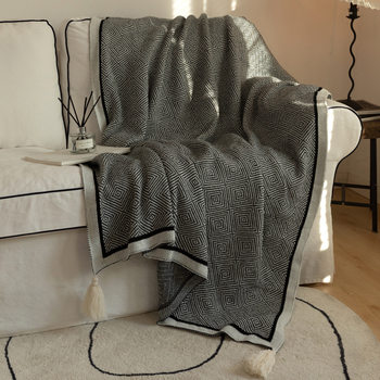 Black and White Geometric Knitted Sofa Blanket Office Nap Blanket Air Conditioning Blanket Light Luxury High-grade Nordic ins Style