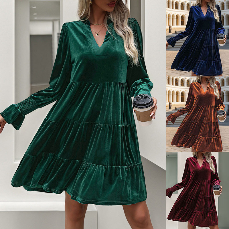 Elegant Long Sleeve Velvet Dress Solid Color Versatile Design Perfect for Parties Wholesale Available