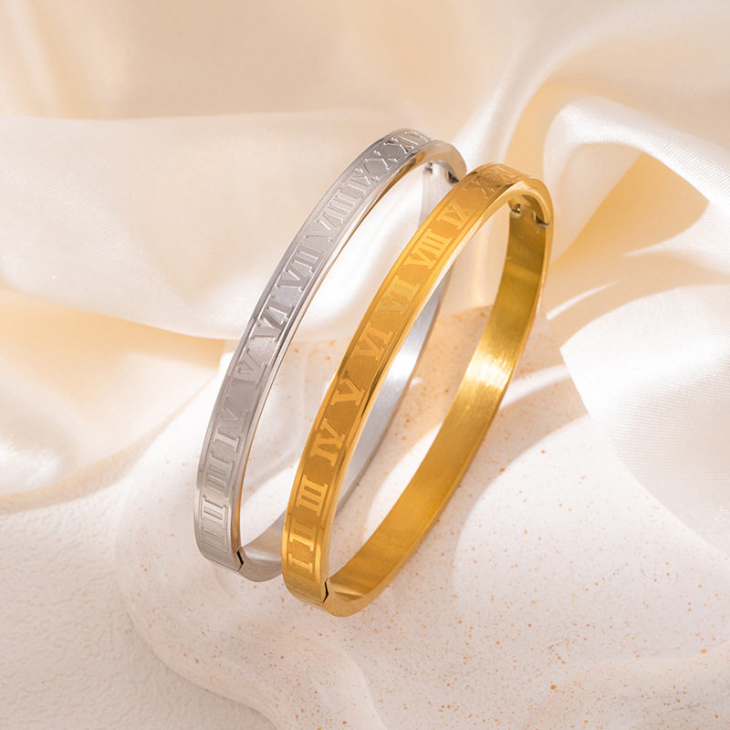 Cross-border hot sale stainless steel Roman numeral letter bracelet European and American punk trend titanium steel couple matching bracelet