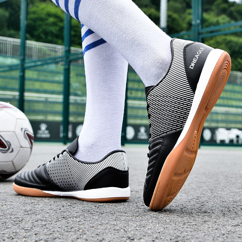 Giày bóng đá nam cổ thấp đinh gãy tập luyện thi đấu size 38-45 — DR07 đinh gãy đen trắng, DR07 đinh gãy vàng đen