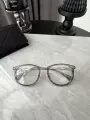 W gray