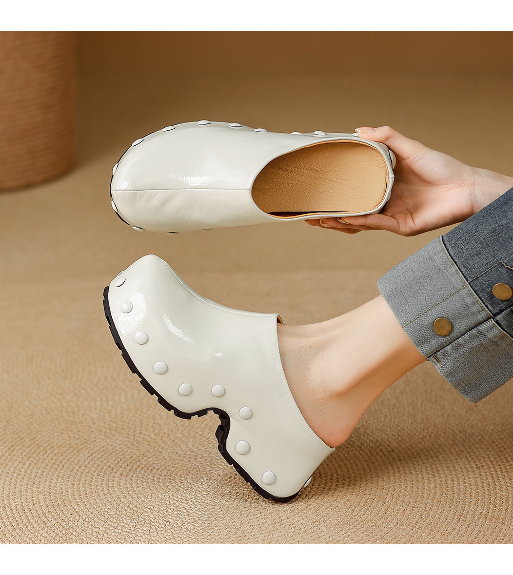 Mule nữ da bò mũi bọc đinh tán đế dày 6cm — màu đen, Màu trắng