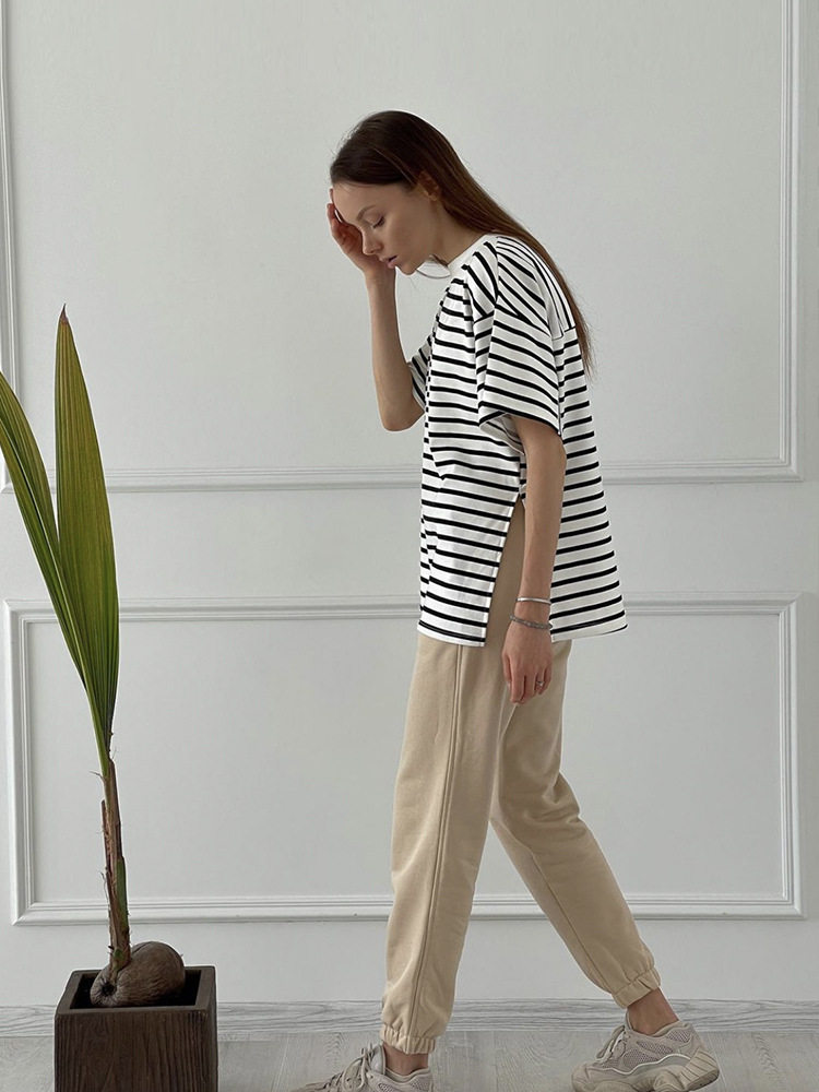 Striped Split Hem T Shirt for Women Loose Fit Short Sleeve Summer Style Casual Wear Wholesale Available