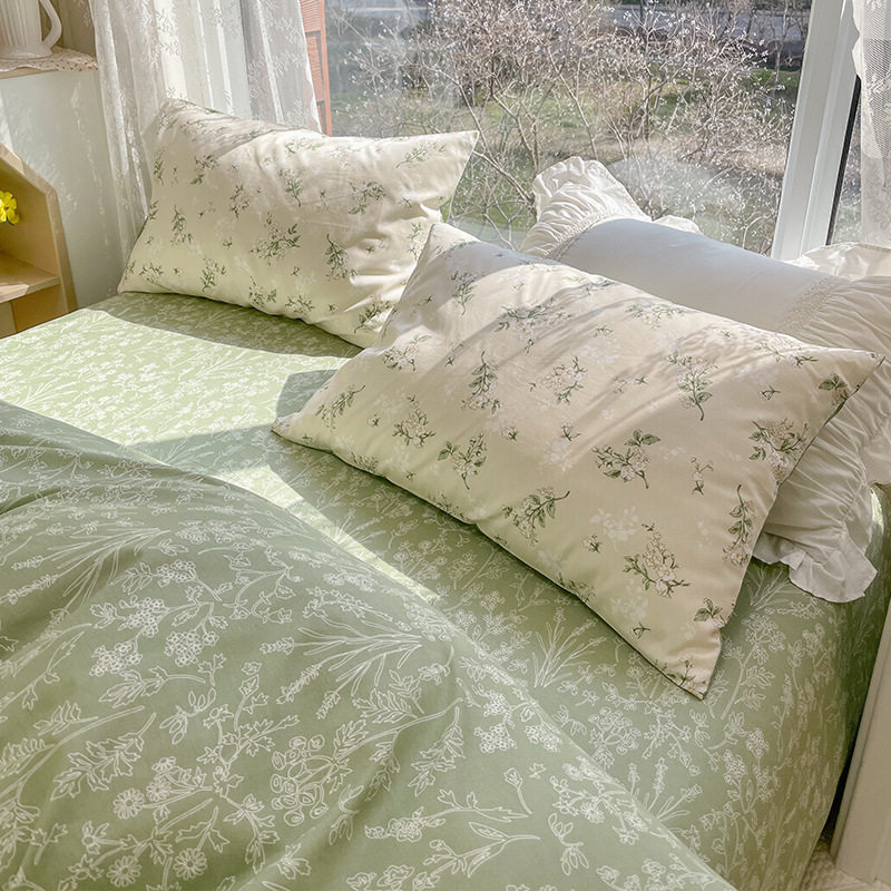 ins Korean-style small fresh 60 cotton bed four-piece set pastoral style small floral cotton quilt cover wholesale