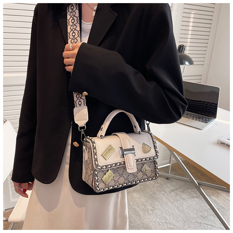 O1CN01p4uyAI1SSiWpzvtRG !!2218042692246 0 cib