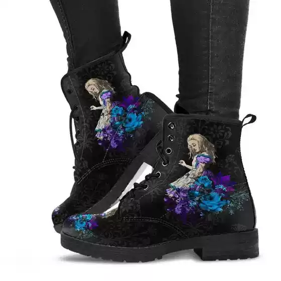 Cross border foreign trade plus size autumn and winter women's Martin boots Wonderland Gothic printed British leather workwear combat boots