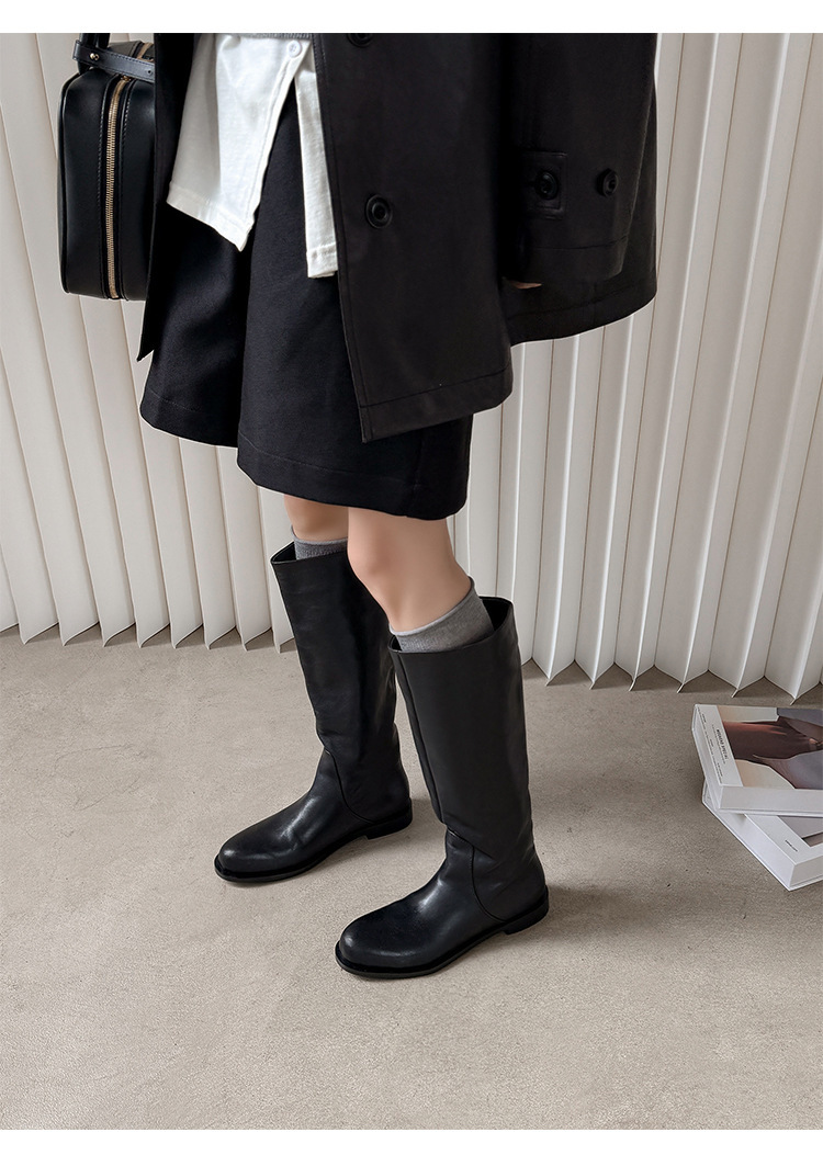 Boot nữ cổ cao da bò thật đế bằng dáng ôm chân — màu đen, màu nâu đỏ