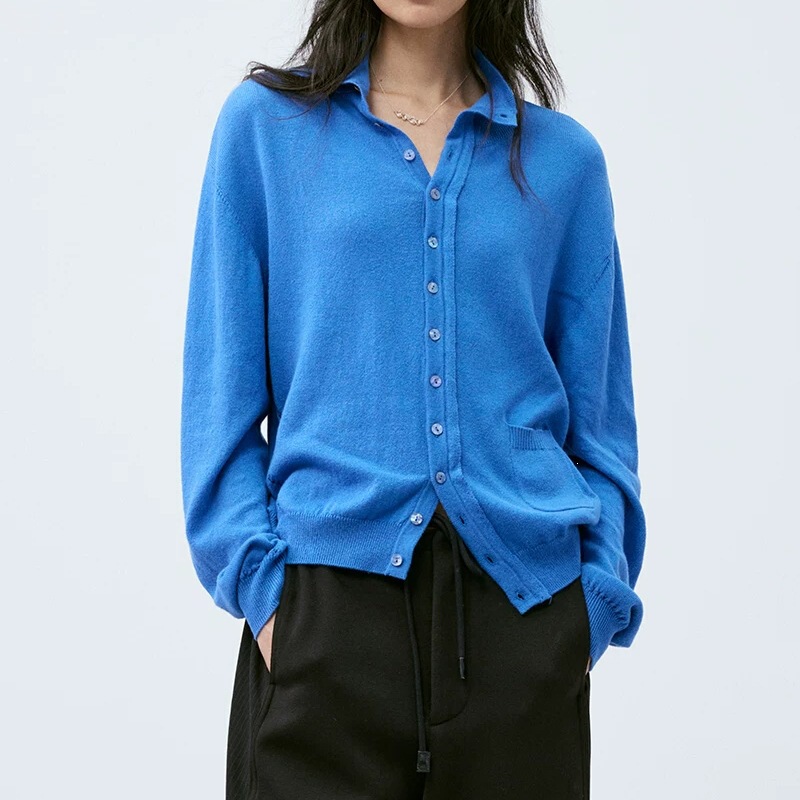 Áo cardigan nữ cổ đứng dáng rộng vai trễ có túi cài nút một hàng — Màu xanh dương