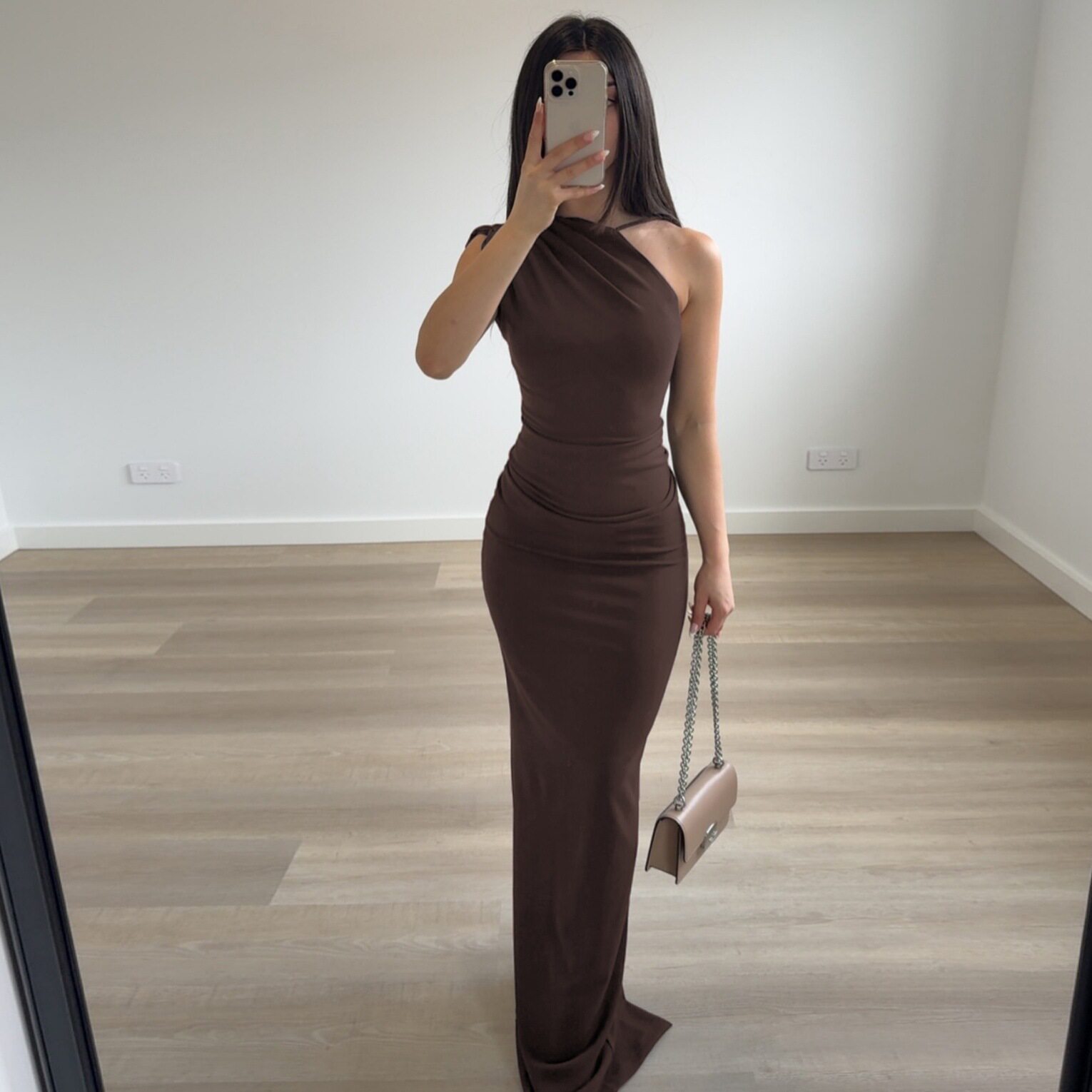 Elegant Womens Bodycon Dress Solid Color Asymmetrical Shoulder Sleeveless Ruched Design Spring Summer Occasion