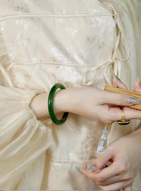 和田玉手镯女款少女菠菜绿圆条年轻款青海料晴水碧玉美人条玉镯子