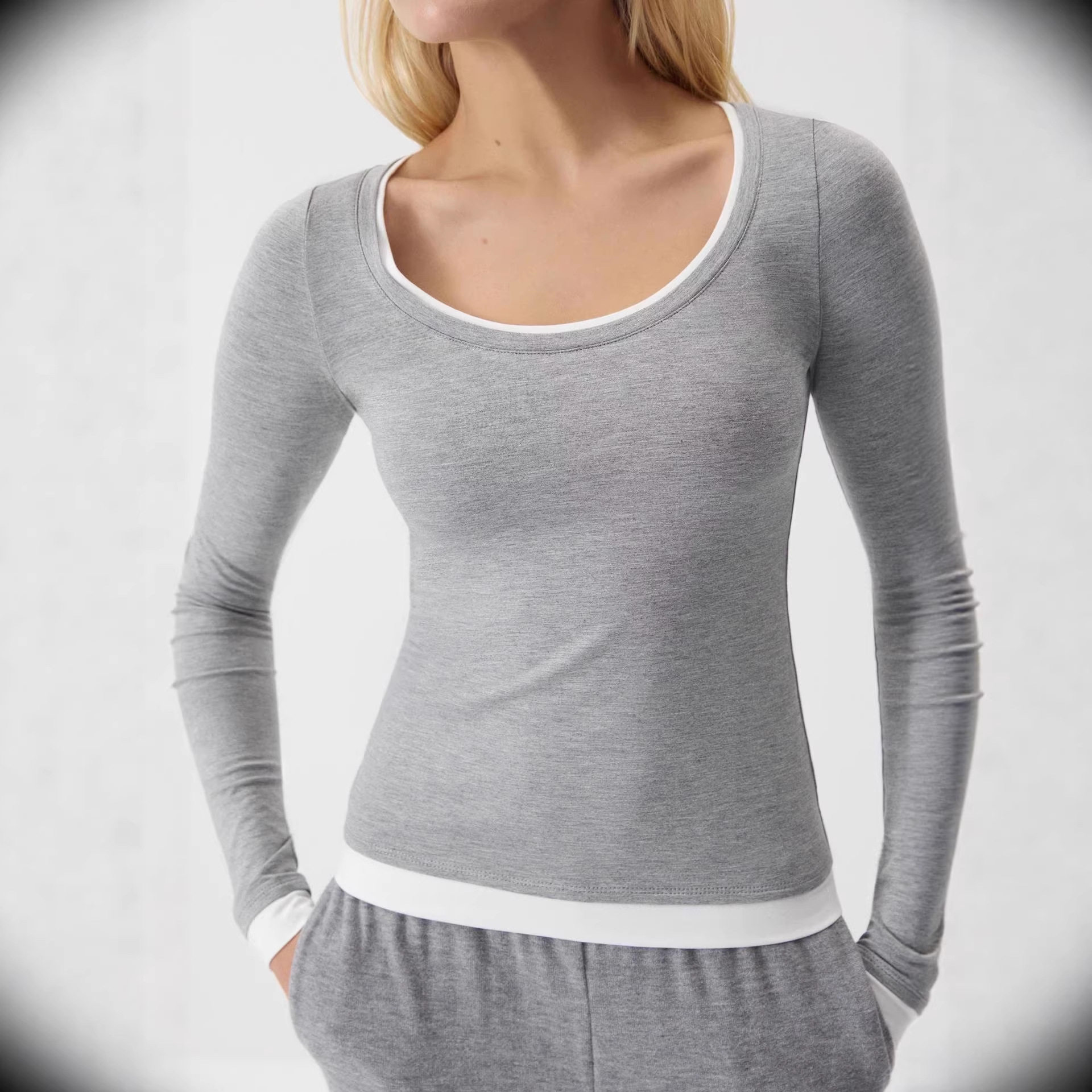 Womens Long Sleeve Color Block T Shirt Slim Fit U Neck Modal Knit Fabric Casual Wear for Spring and Autumn