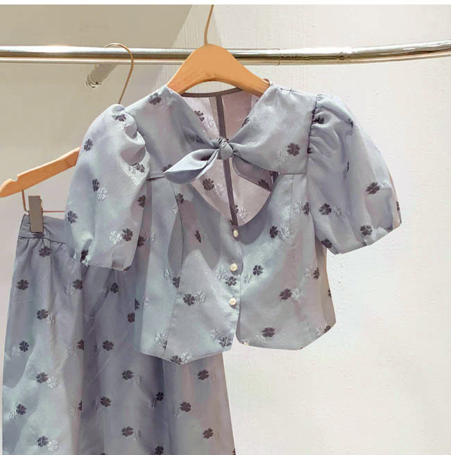 Đầm maxi nữ thắt eo tay bồng họa tiết hoa cổ tròn — Xám xanh