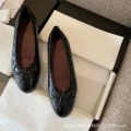 Rhombus all black