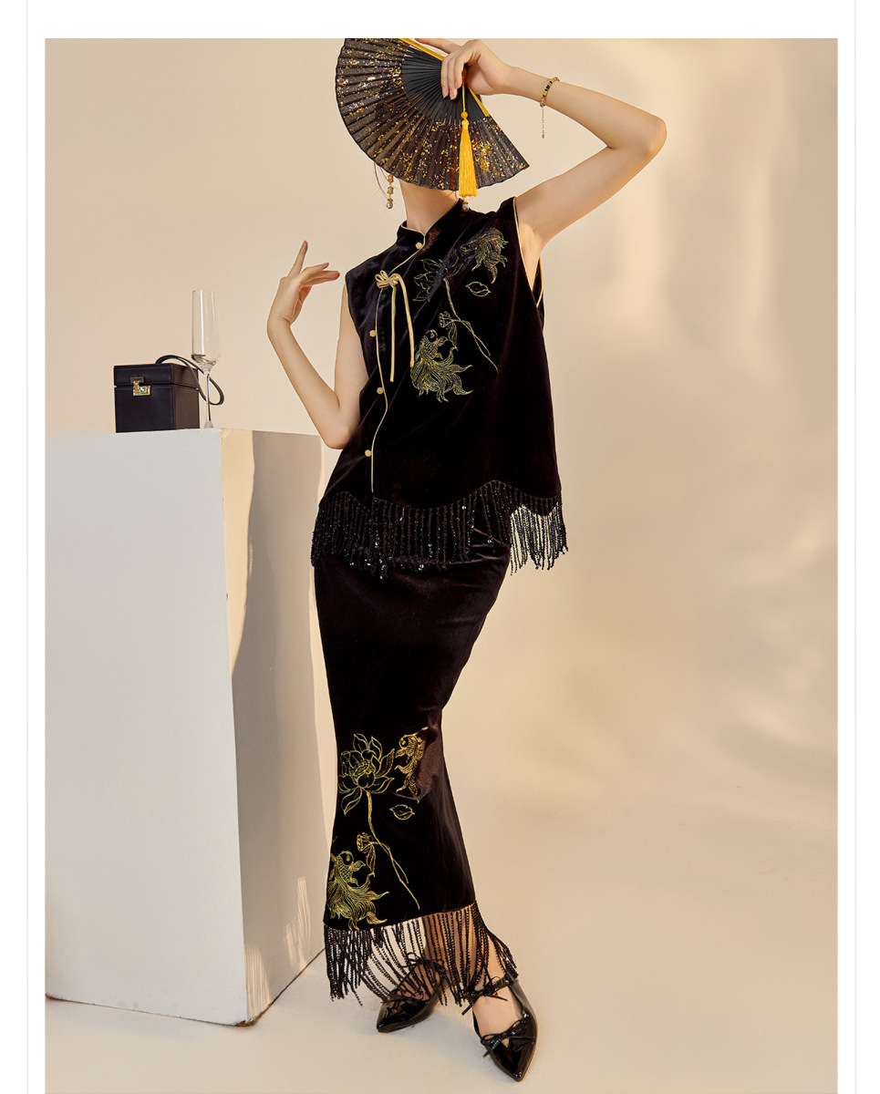 Set áo vest thêu thủ công kèm chân váy dài nữ — Áo vest thêu (giao hàng trong 7 ngày), Áo vest thêu (giao hàng trong ngày), Váy thêu (giao hàng trong 7 ngày), Váy thêu (giao hàng trong ngày)