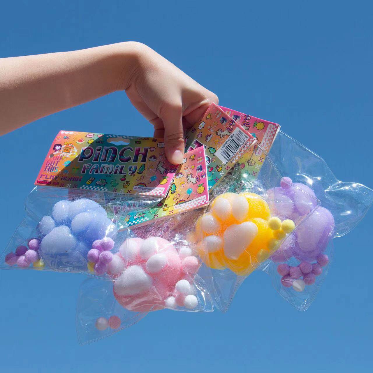 黄色の猫の足のぬいぐるみ [大きくて太くなった]