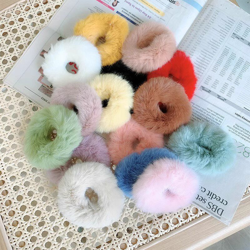 Rabbit Fur Plush Scrunchie for Girls, Simple and Versatile Hair Tie, Hair Care Accessory for Ponytails in Autumn and Winter