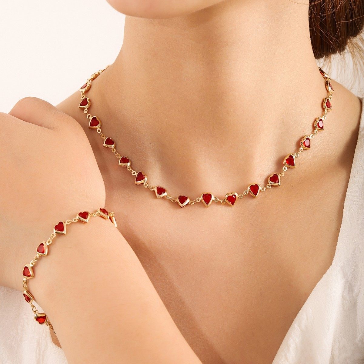 European and American Cross-Border Retro Personality Clavicle Chain Peach Heart Colorful Necklace Simple Light Luxury Niche Small Multi-Chain Jewelry