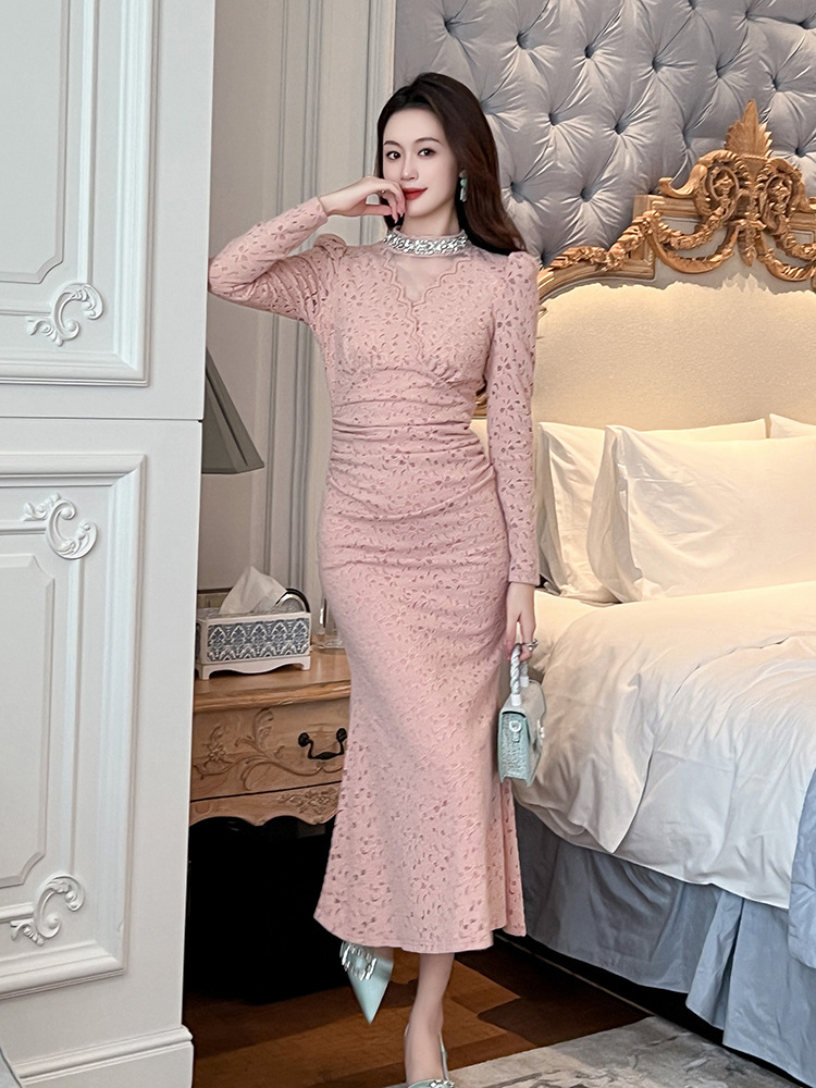 Đầm ren nữ cổ chữ V dài tay ôm body thắt eo phong cách thanh lịch — Màu hồng