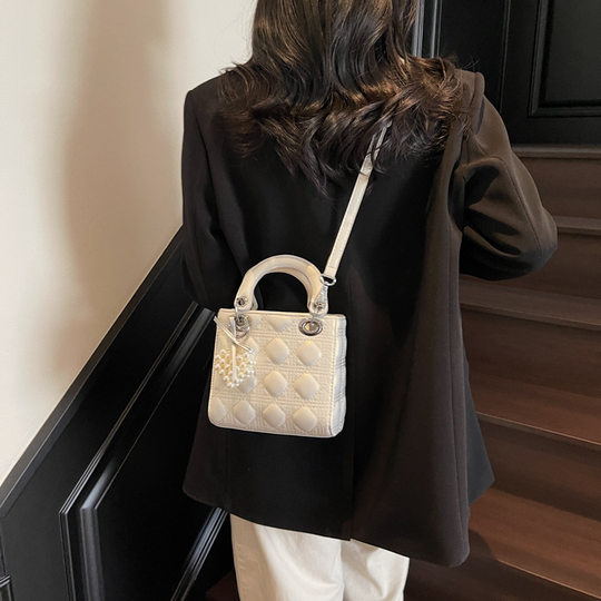 Daffee Bag New Foreign Trade Cross-border Small Bag Light Luxury Shoulder Crossbody Handbag Niche Design Sense Bag