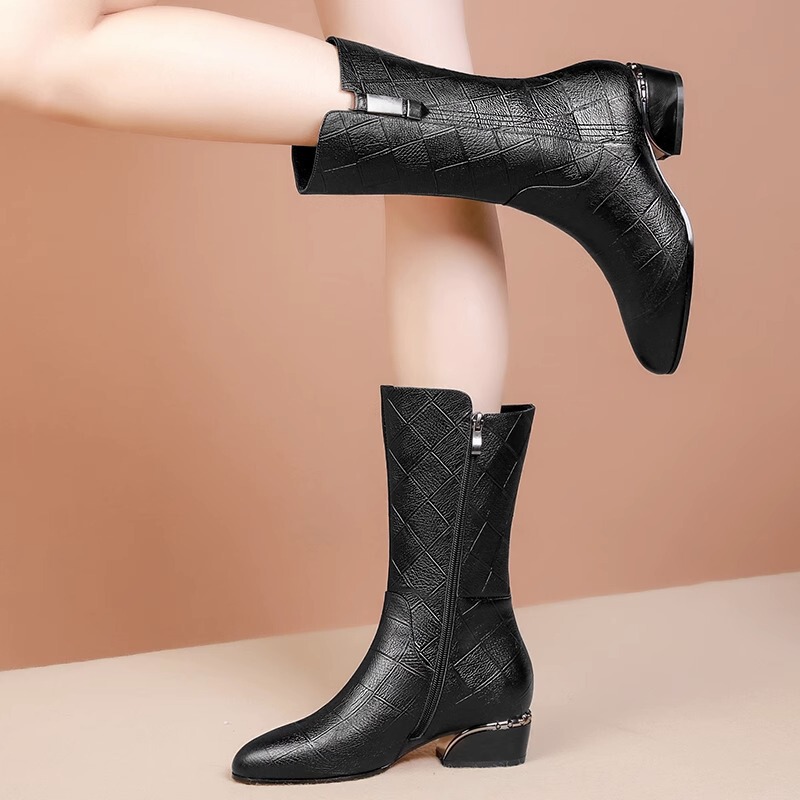 Boot nữ cổ vừa gót thô mũi nhọn chất liệu PU phong cách thường ngày — Màu đen, Màu đỏ, Màu trắng