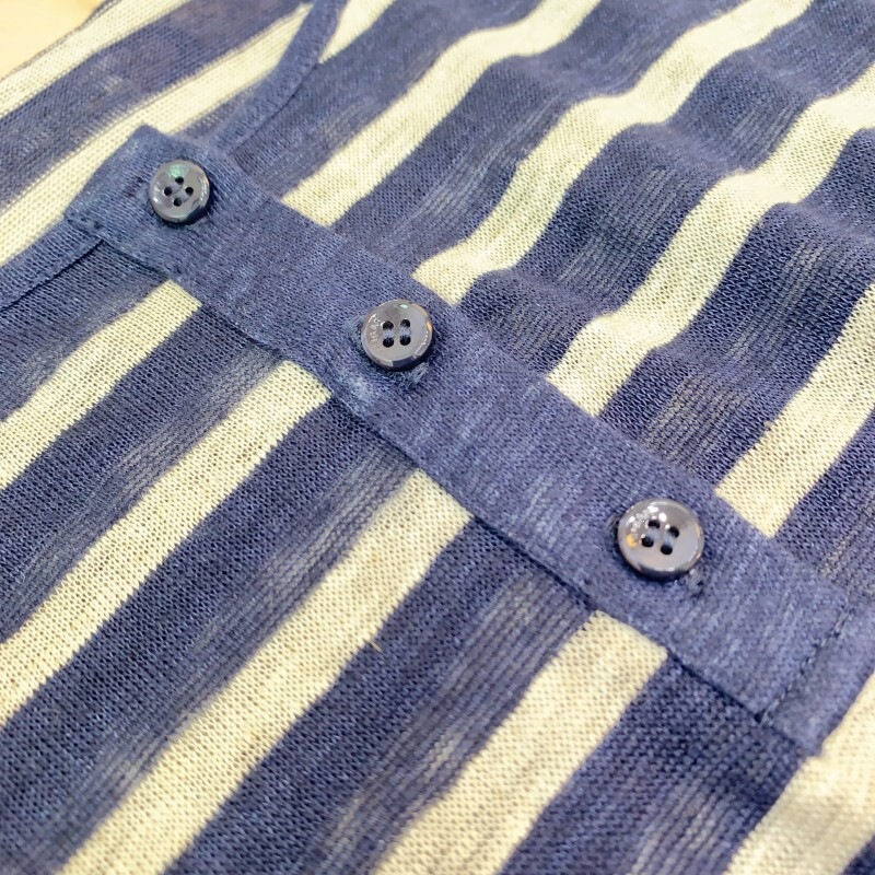 Áo thun nữ cổ Henley sọc dài tay phối màu phong cách rộng rãi — Xanh biển đảo