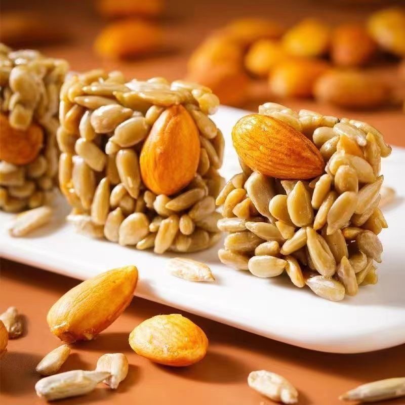 Almond melon seed crisp 70 packs/500g nut crisp crispy Internet celebrity casual children's snacks one-piece delivery