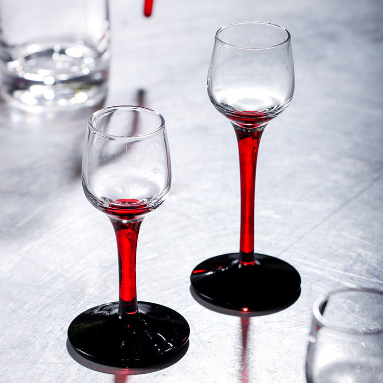 New red and black white wine glass household suit 100ml wine separator crystal glass seven-word handle pouring wine pot