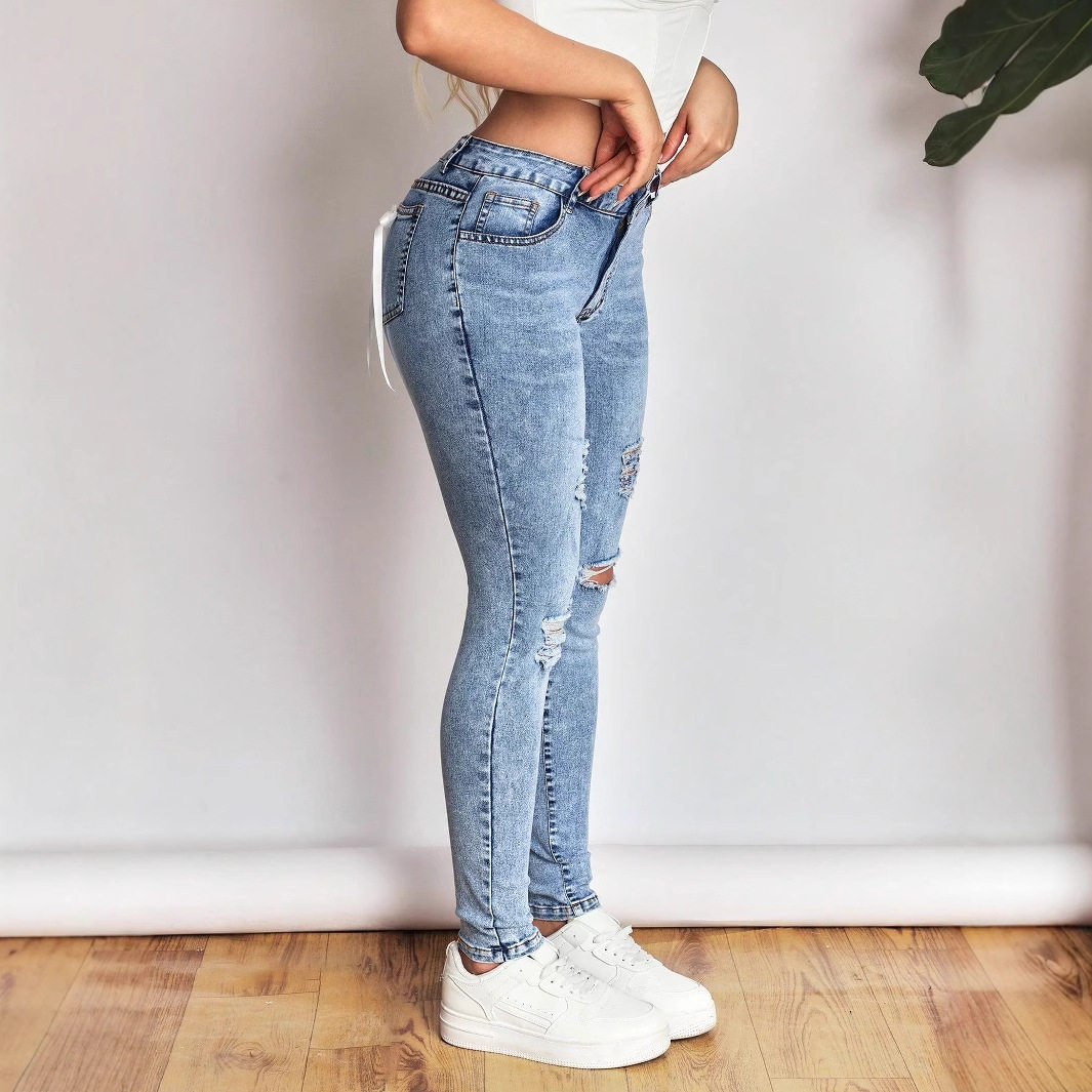 High Elasticity Skinny Jeans for Women Versatile Ripped Design Casual Wear Wholesale Available