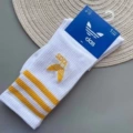 tall white yellow stripe
